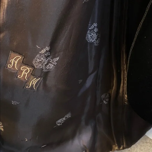 Luxurious Brown Faux Fur Coat by Annis Furs - Picture 5 of 8